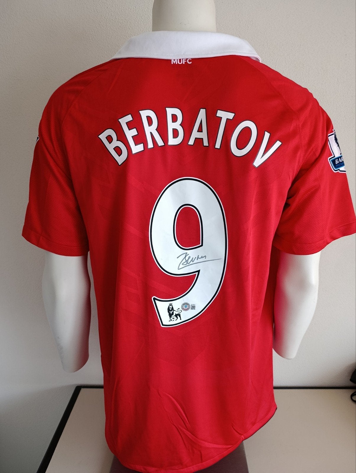 Gesigneerd Manchester United shirt door Berbatov met Beckett, Verzamelen, Sportartikelen en Voetbal, Ophalen of Verzenden, Shirt