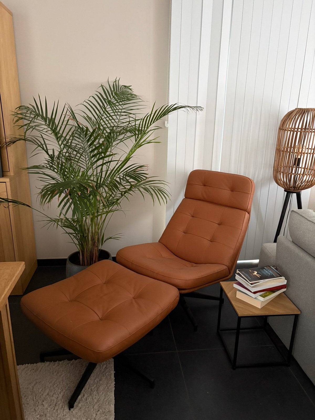 Lounge zetel met voetbank, Huis en Inrichting, Fauteuils, Ophalen, Zo goed als nieuw