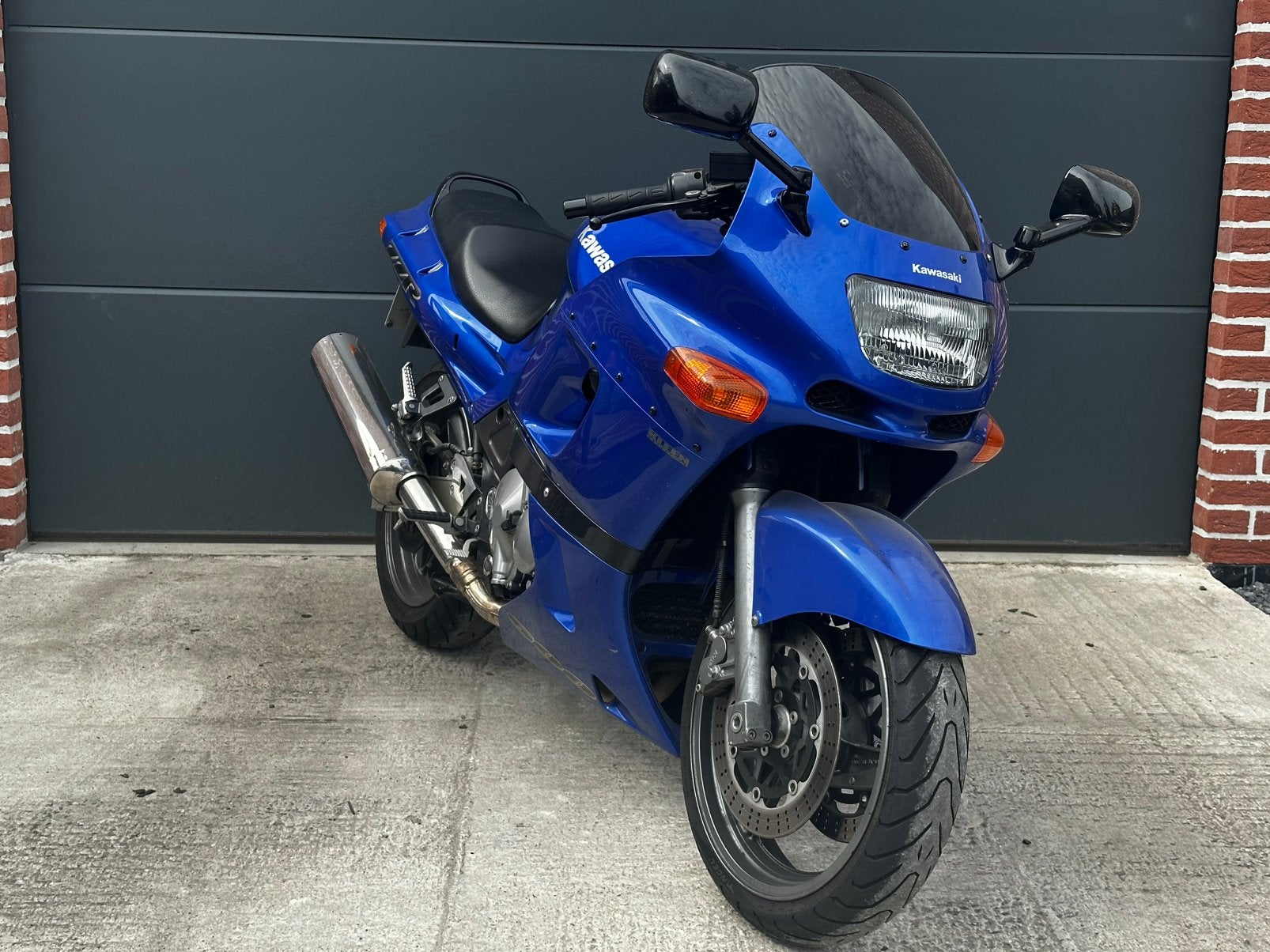 Kawasaki zzr600, Particulier