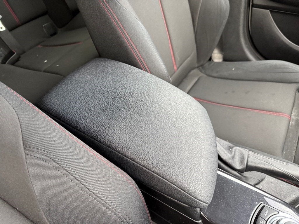 ACCOUDOIR CENTRAL BMW 1 serie (F20) (|51169230135|), Utilisé, BMW, Petuelring 130
80809  München, DE, Bayerische Motoren Werke AG