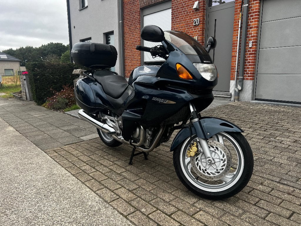 Zeer Goede Honda Deauville 650 / 2000 /, Motoren, Motoren | Honda, Particulier, Toermotor, 12 t/m 35 kW, 2 cilinders, Motorrijbewijs A