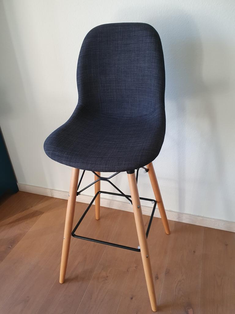Design barkrukken, Huis en Inrichting, Barkrukken, Ophalen, Gebruikt, 60 tot 90 cm, Hout