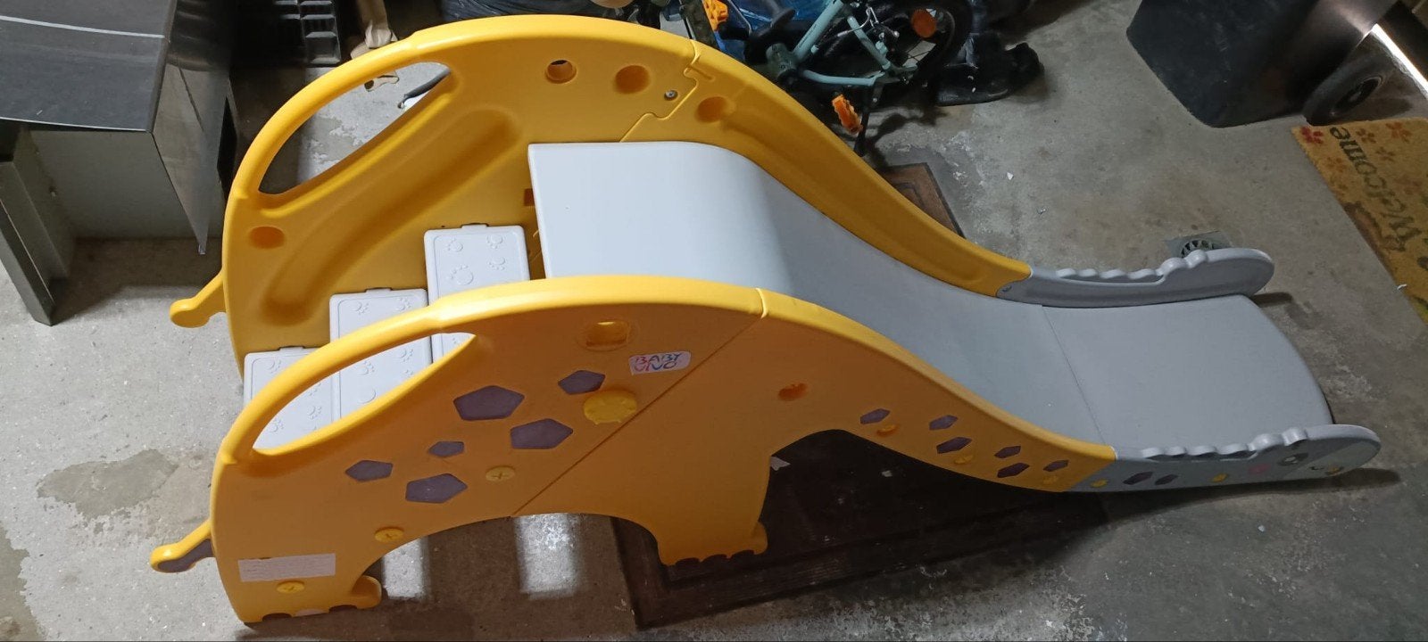 SUPER TOBOGGAN AU DESIGN ANIMALIER, Kinderen en Baby's, Speelgoed | Buiten | Speeltoestellen, Ophalen, Gebruikt, Glijbaan