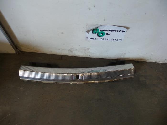 Bande décorative d'un Audi A8 (A8 02-), -, 3 mois de garantie, Utilisé, -