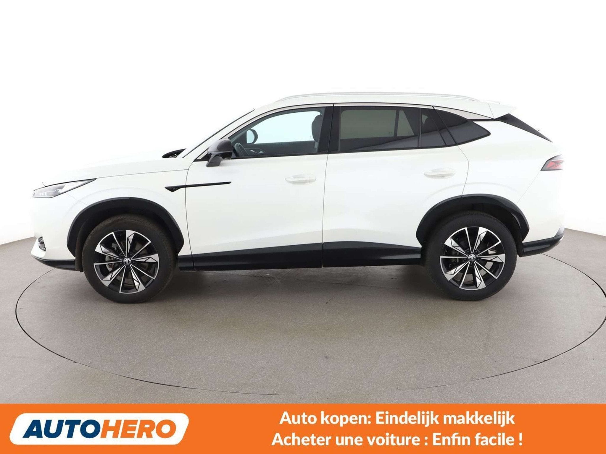 MG HS 1.5 T-GDI Comfort (bj 2025, automaat), Gebruikt, https://public.car-pass.be/vhr/7ca6612b-a750-4294-9101-bf75698c8a12, Wit