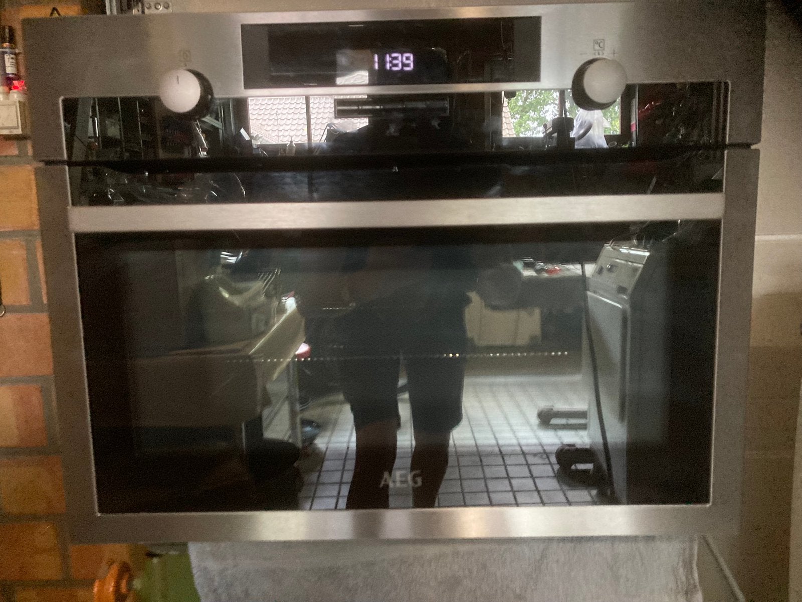 AEG microgolfoven met grill, 1000W.   type AEG KME521000M, Elektronische apparatuur, Microgolfovens, Ophalen, Gebruikt, Inbouw