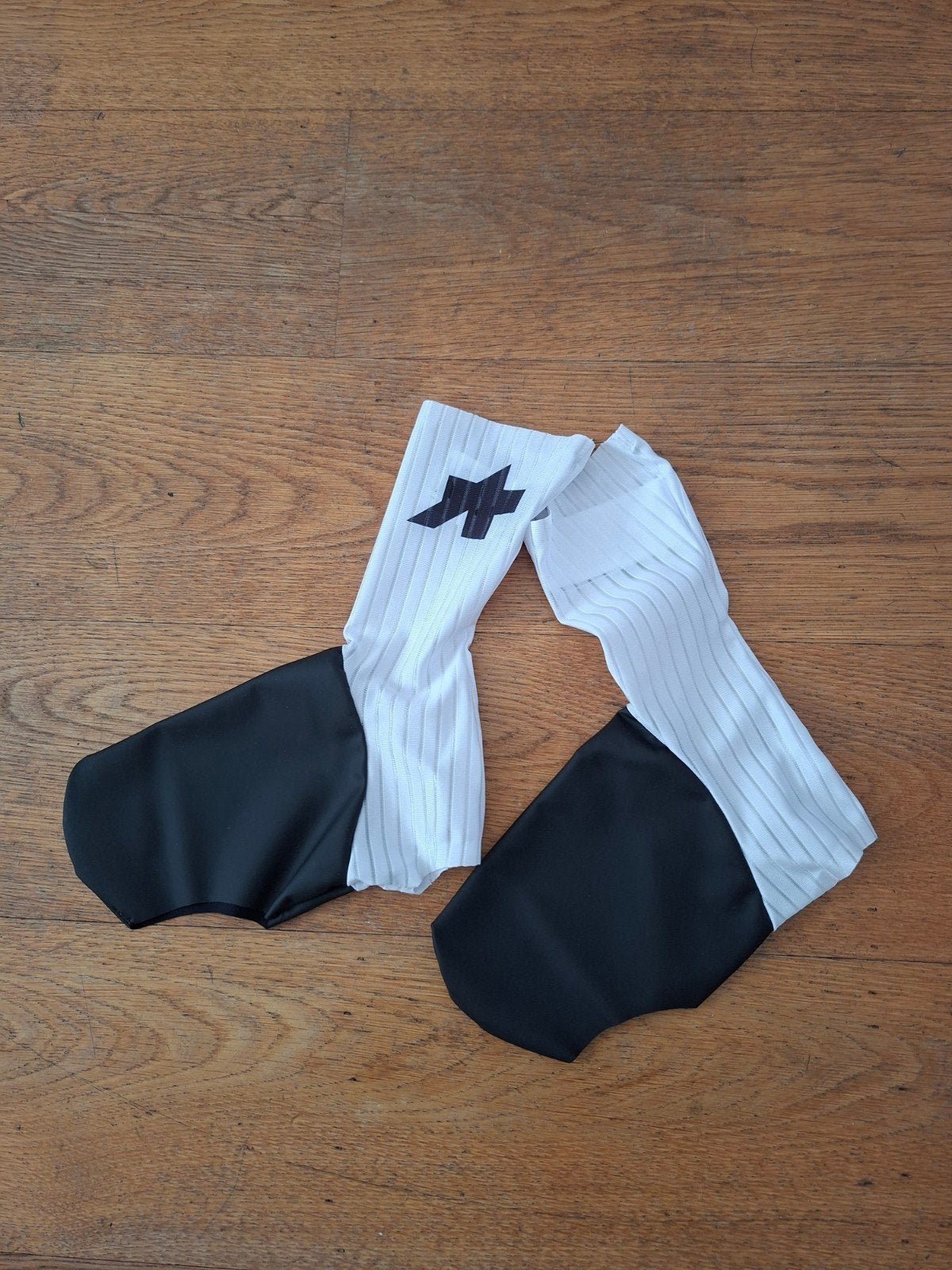 Assos Speedbooties S11 II NOUVEAU, Envoi
