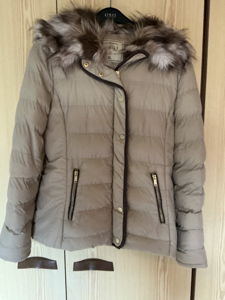 Korte jas, Kleding | Dames, Ophalen, Gedragen, Maat 42/44 (L), Beige