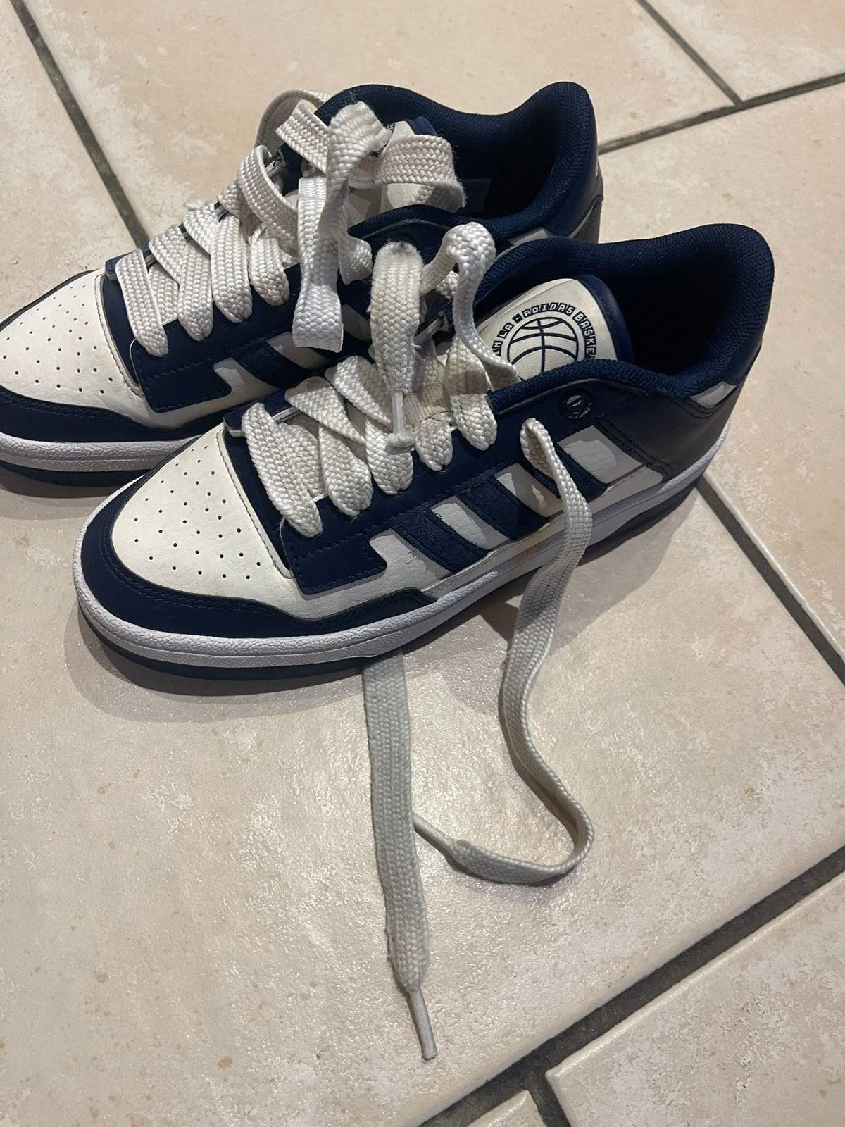Basket p38, Enlèvement, Comme neuf