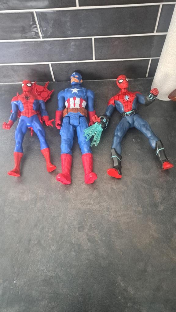 Lotje spider man captain america, Ophalen of Verzenden