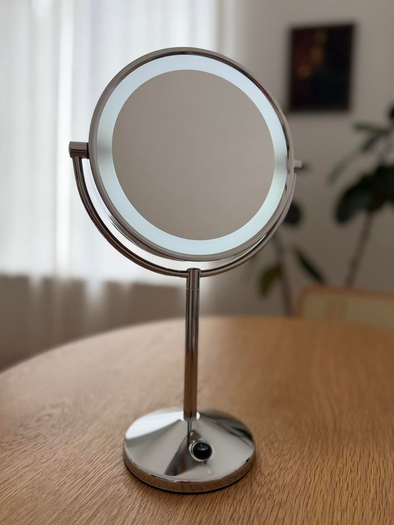 BaByliss 9436E LED make-up spiegel 10x vergroting, Minder dan 50 cm, Rond, Ophalen of Verzenden, Zo goed als nieuw