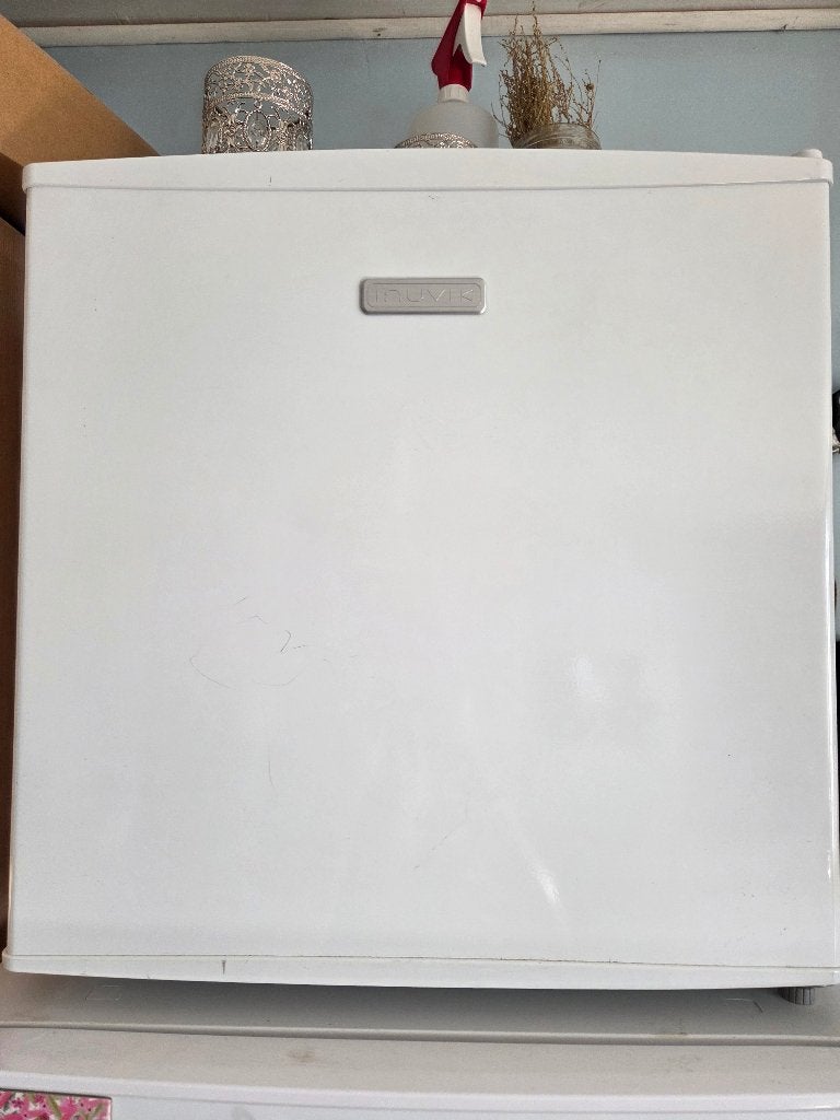 Petit congélateur 32litre neuf jamais utilisé, Electroménager, Congélateurs, Neuf, À Poser, Congélateur, Congélateur, Classe énergétique A ou plus économe