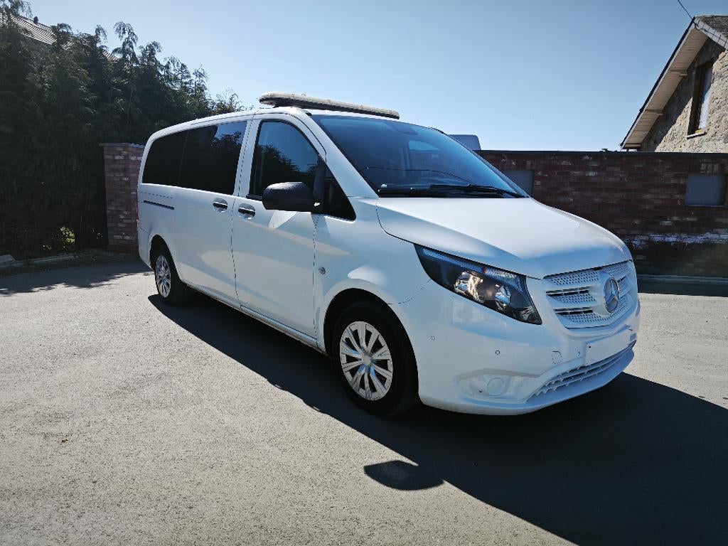 Ambulance Mercedes  2.2cdi -Boite auto 12/2015 - 8.410€ TVAC, Autos, Camionnettes & Utilitaires, Particulier, ABS, Airbags, Air conditionné