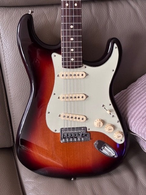 Fender Stratocaster AM Pro RW 3TS (made in USA), Muziek en Instrumenten, Snaarinstrumenten | Gitaren | Elektrisch, Ophalen, Zo goed als nieuw