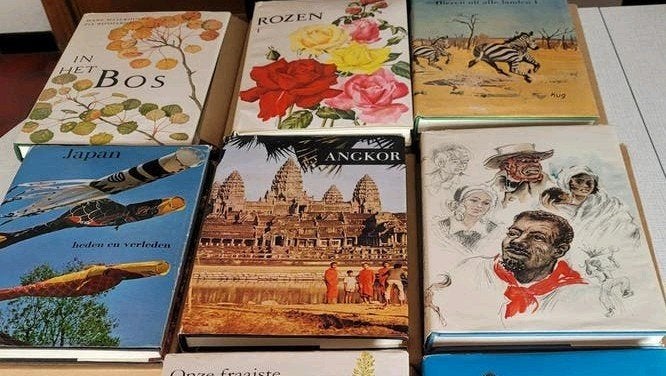 6 Artis-Historia boeken:uitgave 1956--1967  15€ per stuk, Ophalen