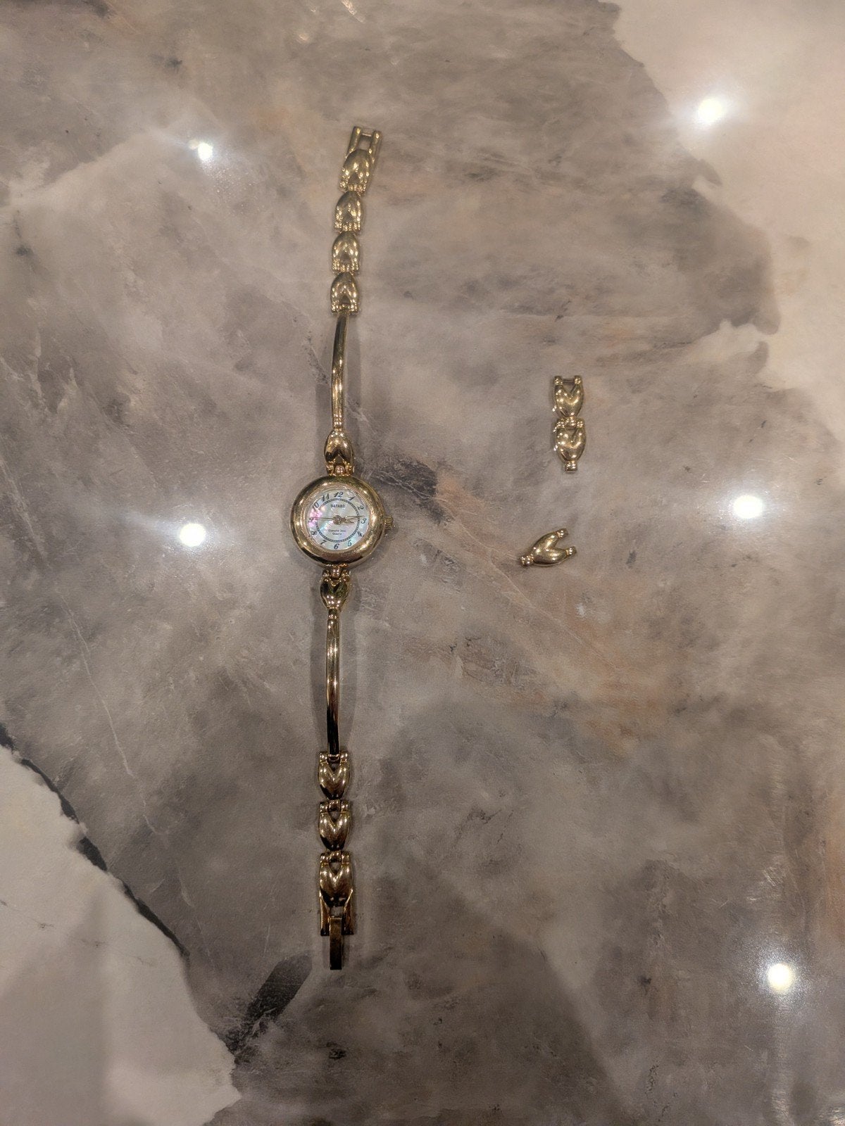 Superbe montre pour femme vintage BAYARD – Dorée Nacre, Enlèvement ou Envoi
