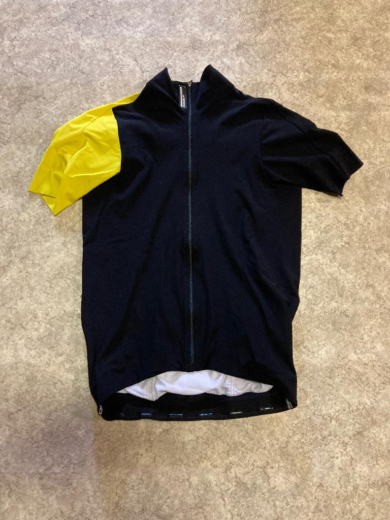Wielertruitje Assos, Fietsen en Brommers, Fietsaccessoires | Fietskleding, Heren, Zo goed als nieuw, L, Bovenkleding
