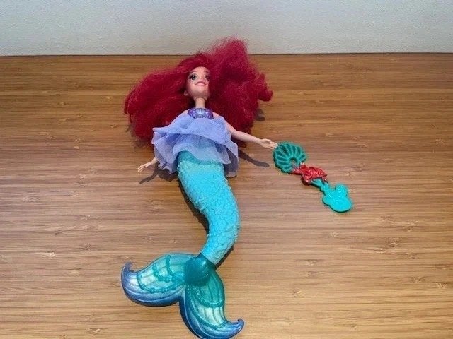 Poupée Ariel petite sirène, Kinderen en Baby's, Speelgoed | Poppen, Ophalen of Verzenden, Gebruikt
