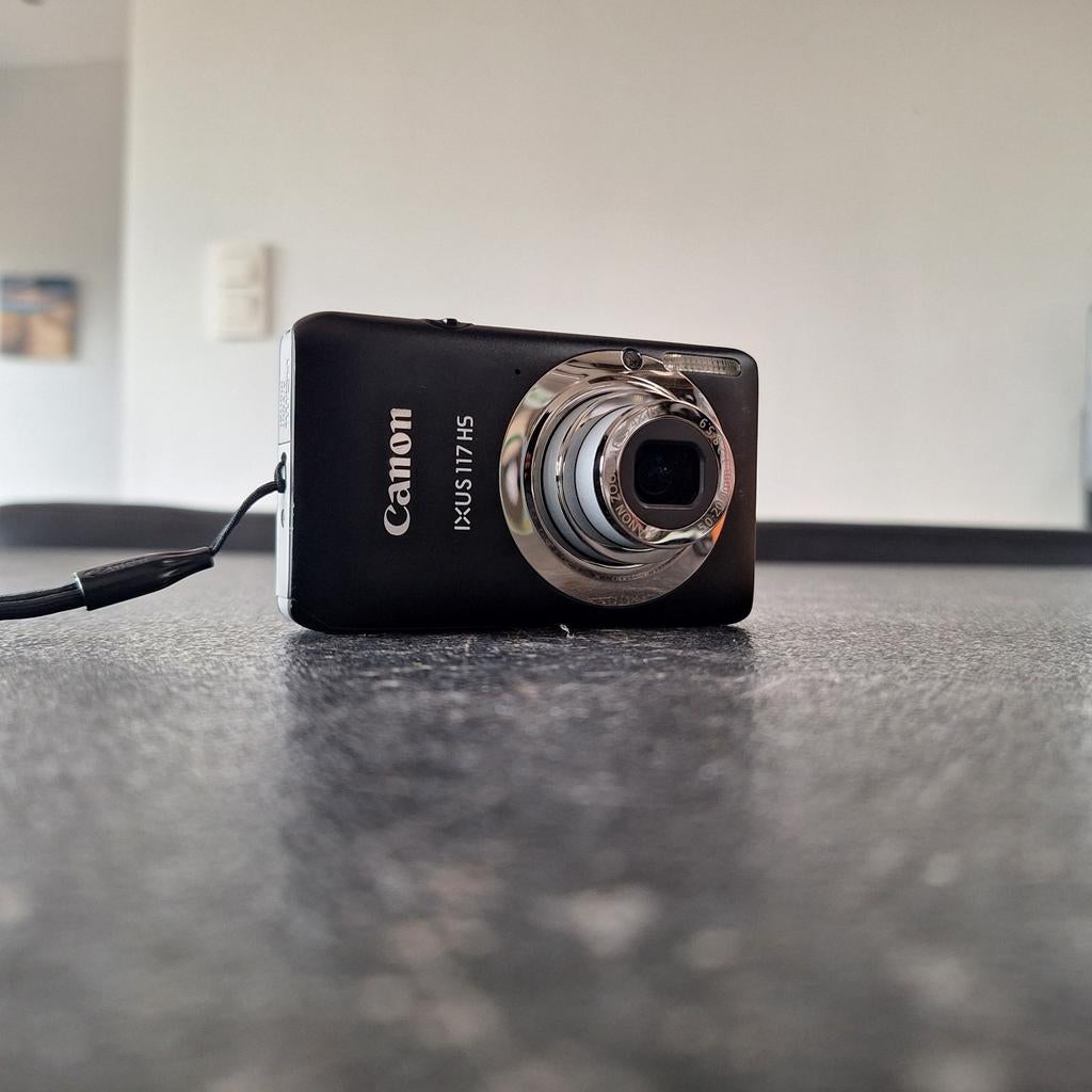 Canon IXUS 117 HS — 12,1 mégapixels, TV, Hi-fi & Vidéo, Appareils photo analogiques, Comme neuf, Compact, Canon, Enlèvement ou Envoi
