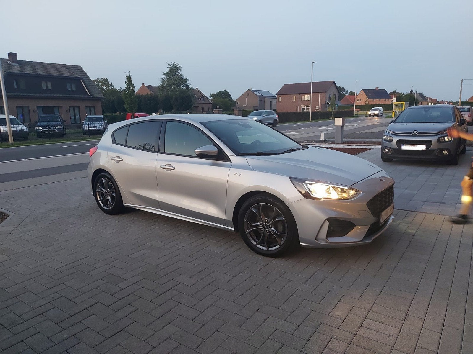 Ford Focus ST-Line 1.0  2019  74.000 km, Autos, Focus, Argent ou Gris, Achat, Euro 6