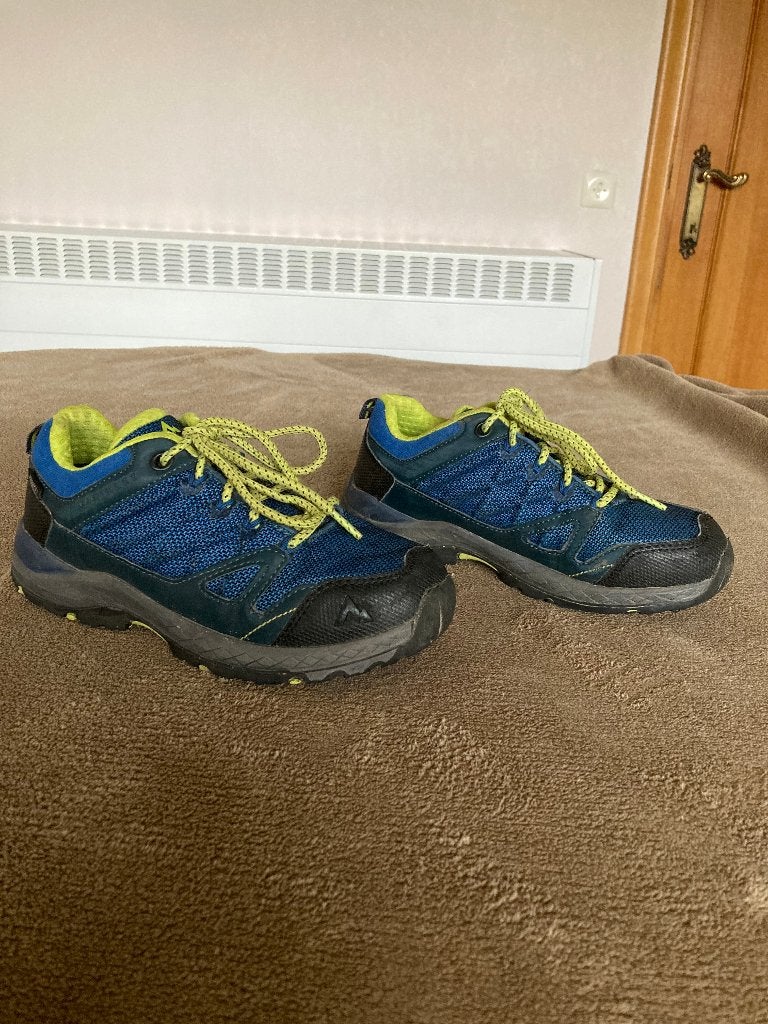 Blauwe wandel-sportschoenen, Mckinley, maat 33, Sportschoenen, Ophalen of Verzenden, Jongen, Mckinley