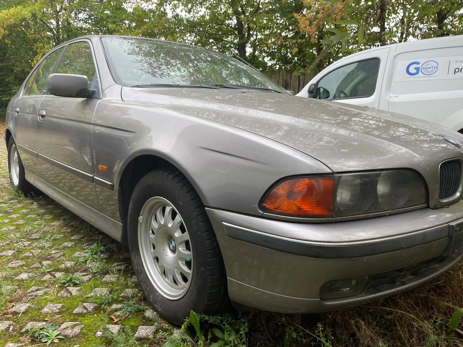 BMW SÉRIE 5 520i – 150 CH TOIT OUVRANT 1500€, Autos, Cuir, Intérieur cuir, Beige, Boîte manuelle