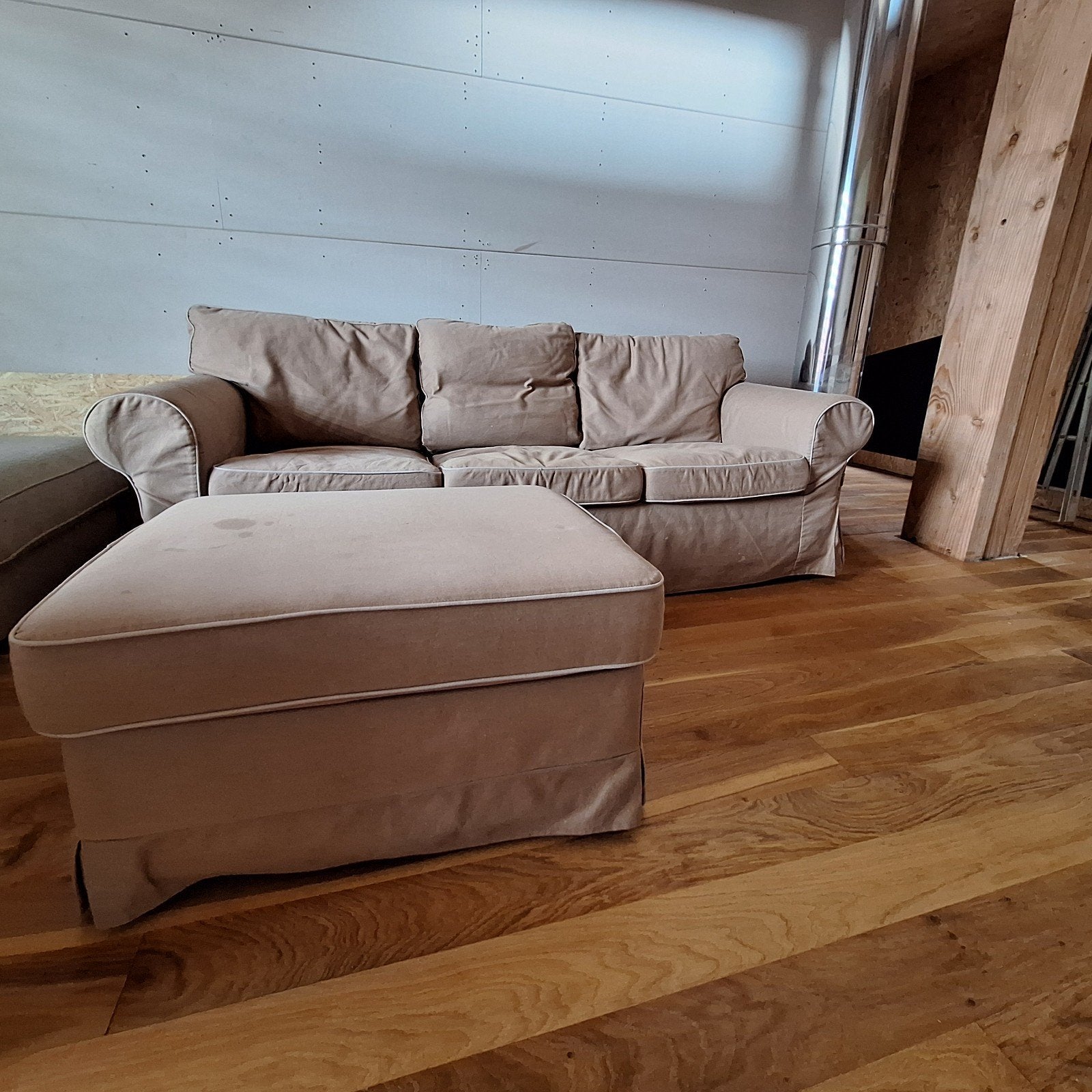 Zetel Ikea met voetenbank, Enlèvement