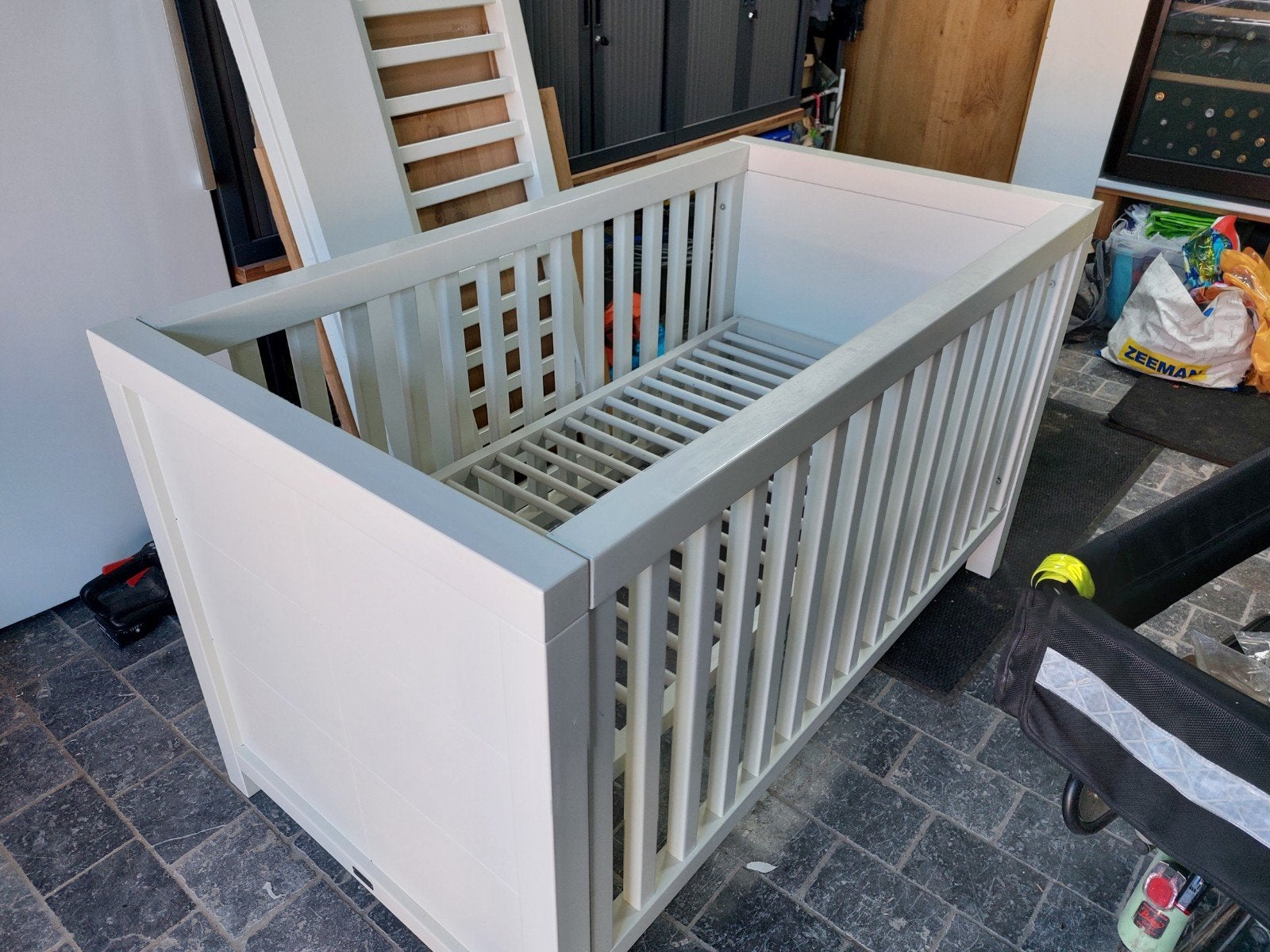 stevig houten meegroeibed - babybed/kinderbed - quax - wit, Kinderen en Baby's, Ophalen, Gebruikt, Ledikant