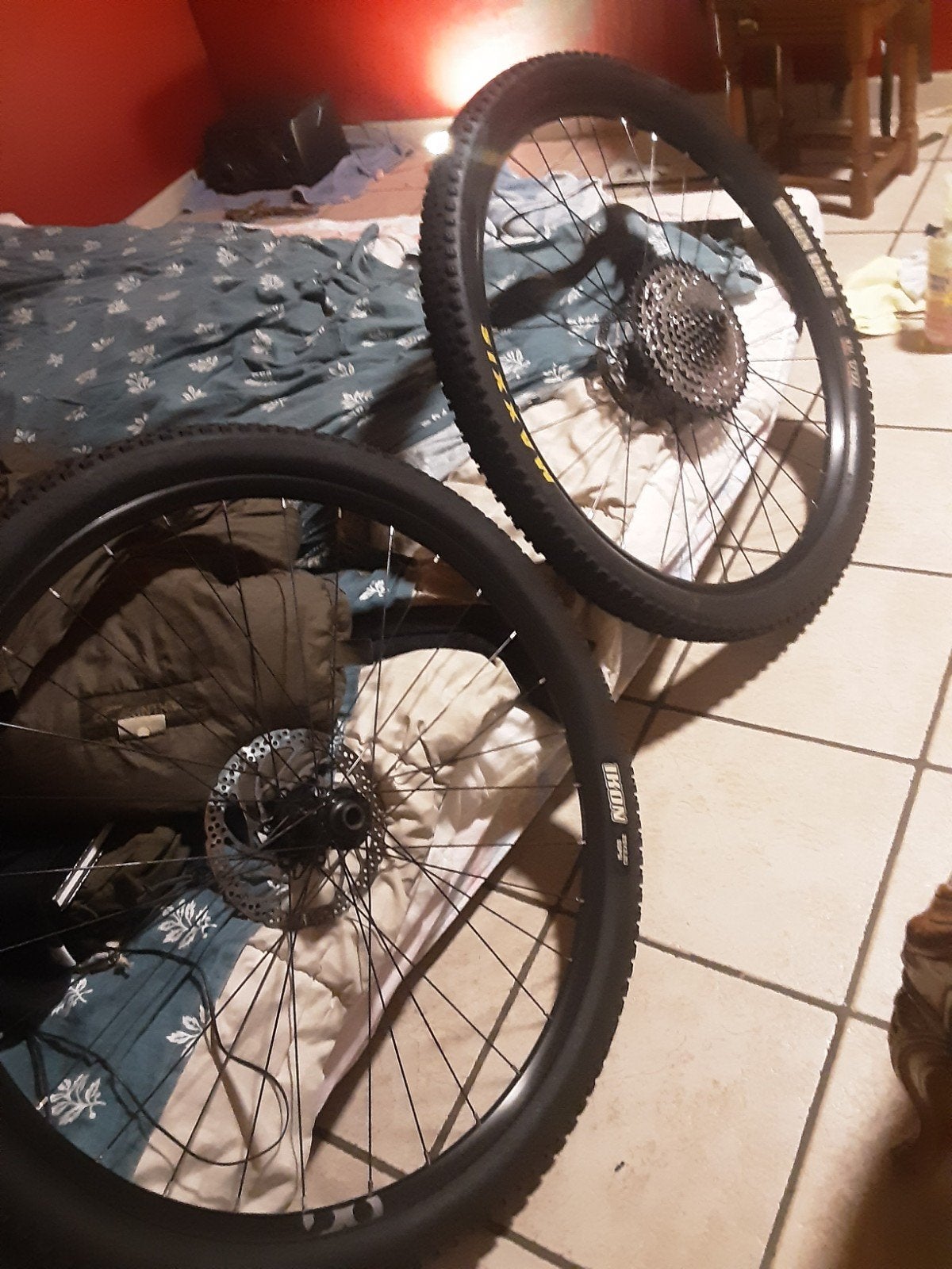 Shimano MT410 B wielen set MTB, Fietsen en Brommers, Fietsonderdelen, Ophalen of Verzenden, Zo goed als nieuw, Gravelbike, Aluminium