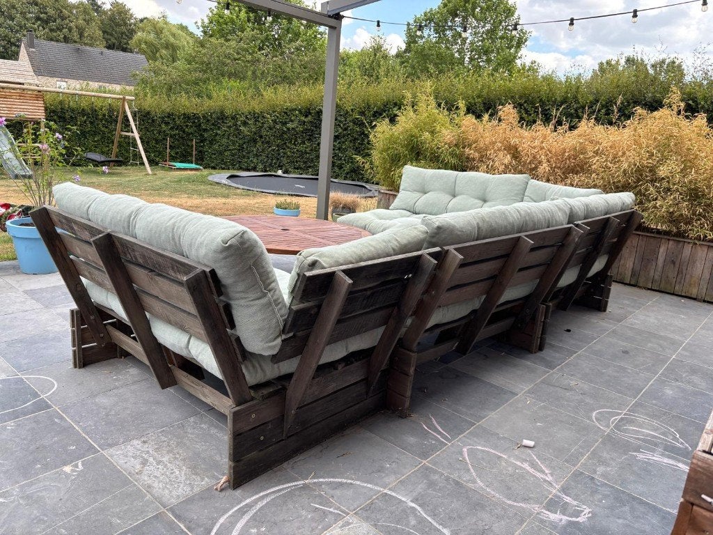 Loungeset tuin – grote houten hoekbank met kussens + tafel, Ophalen, Gebruikt, Loungeset, Bank