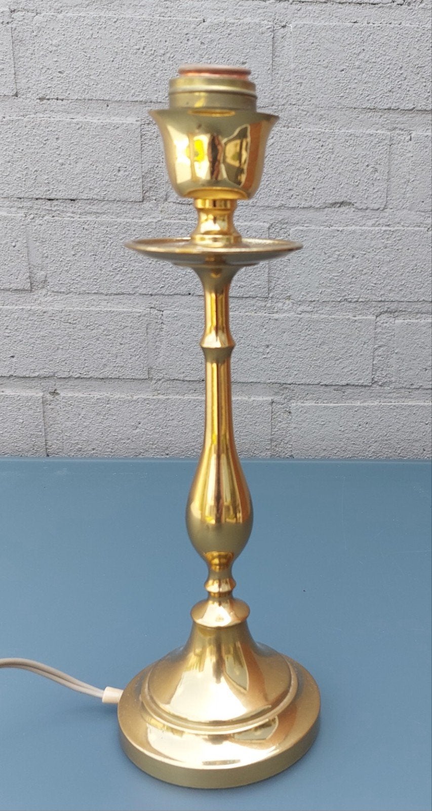 Koperen lamp, Ophalen