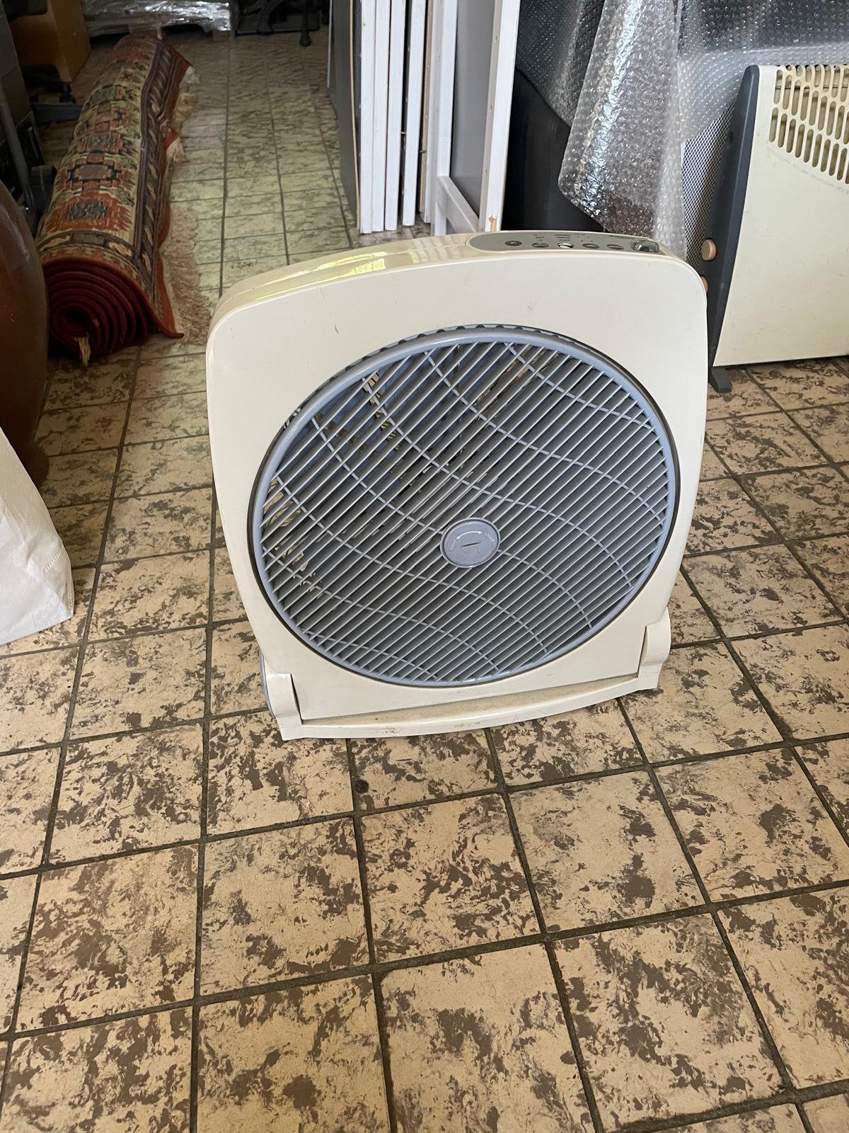 Ventilateur Airmate Box avec minuterie, Enlèvement, Utilisé, Ventilateur de sol