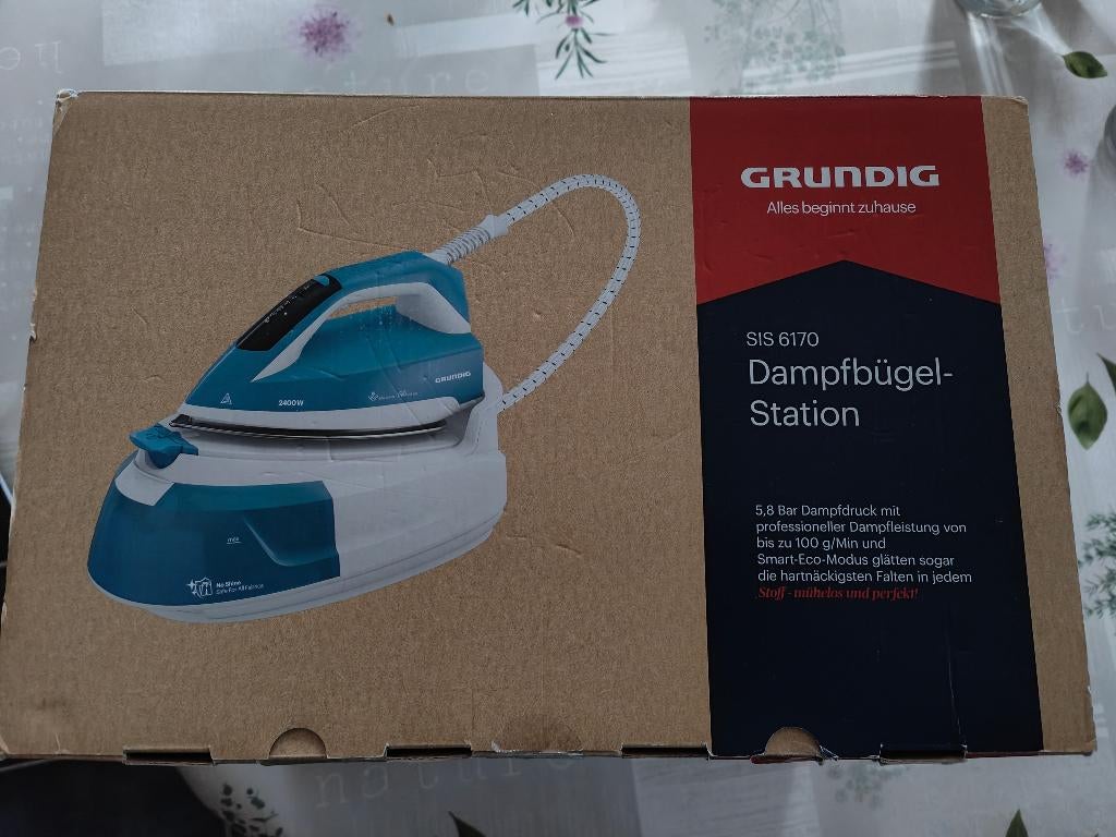 Centrale vapeur grundig neuve, Electroménager, Enlèvement, Neuf, Fer à repasser avec cordon