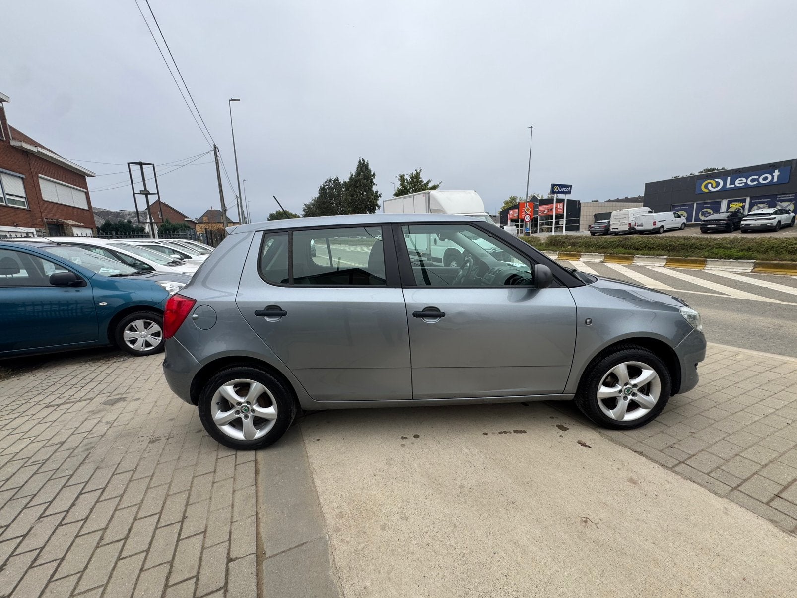SKODA FABIA, Autos, Achat, Noir, 5 portes, 44 kW