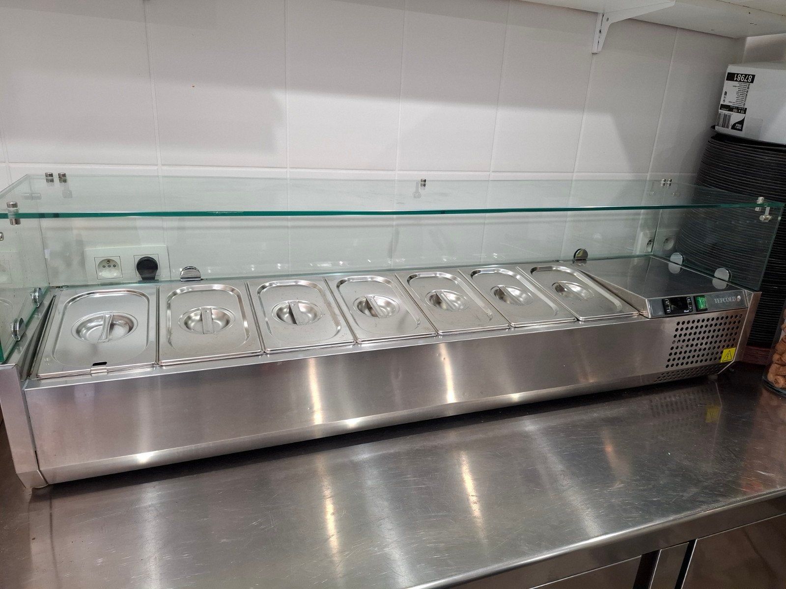 Saladebar opzetvitrine Tefcold, Enlèvement