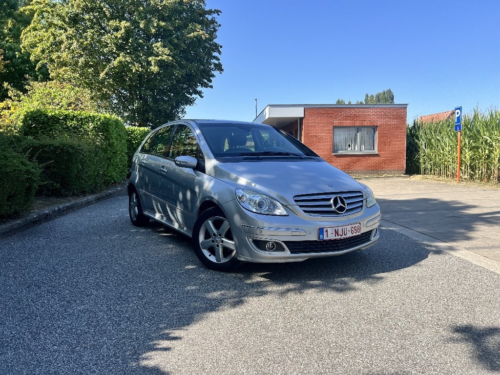 Mercedes B 200 CDI Automaat Rijklaar & Gekeurd / 2de bezit, Dealer onderhouden, Monovolume, Zwart, Leder