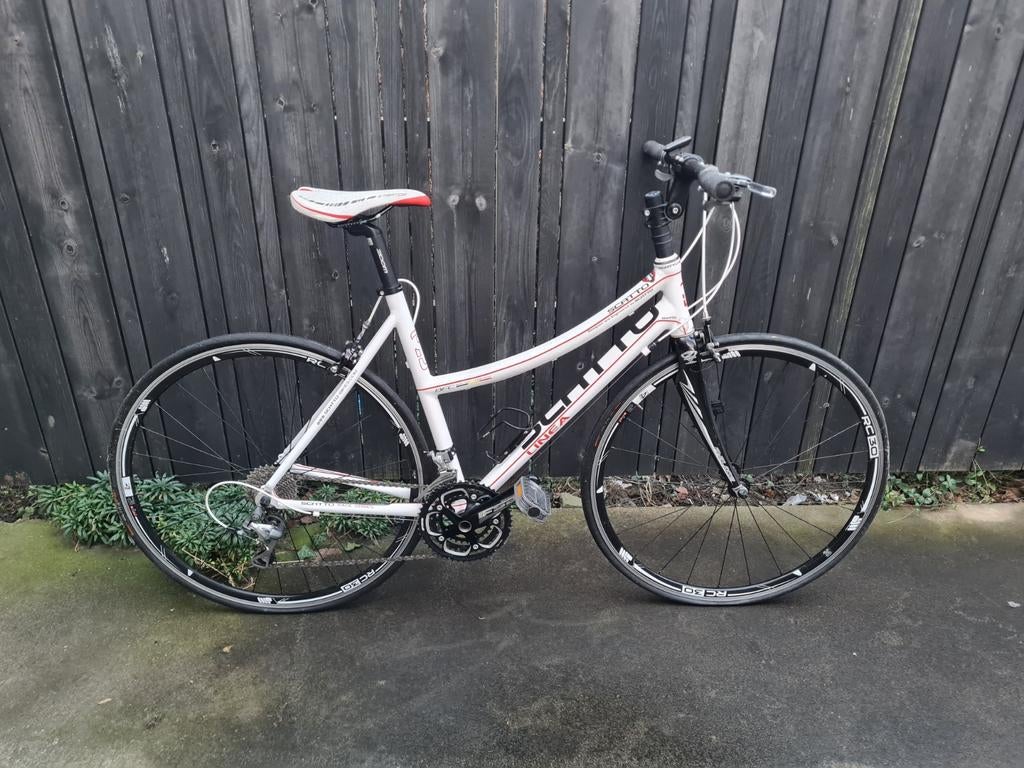 Scatto dameskoersfiets, Ophalen
