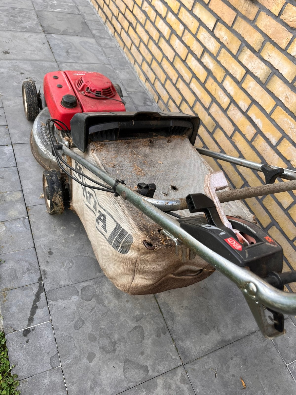 Honda grasmaaier HR2160, Tuin en Terras, Ophalen, Cirkelmaaier, Gebruikt, Opvangzak