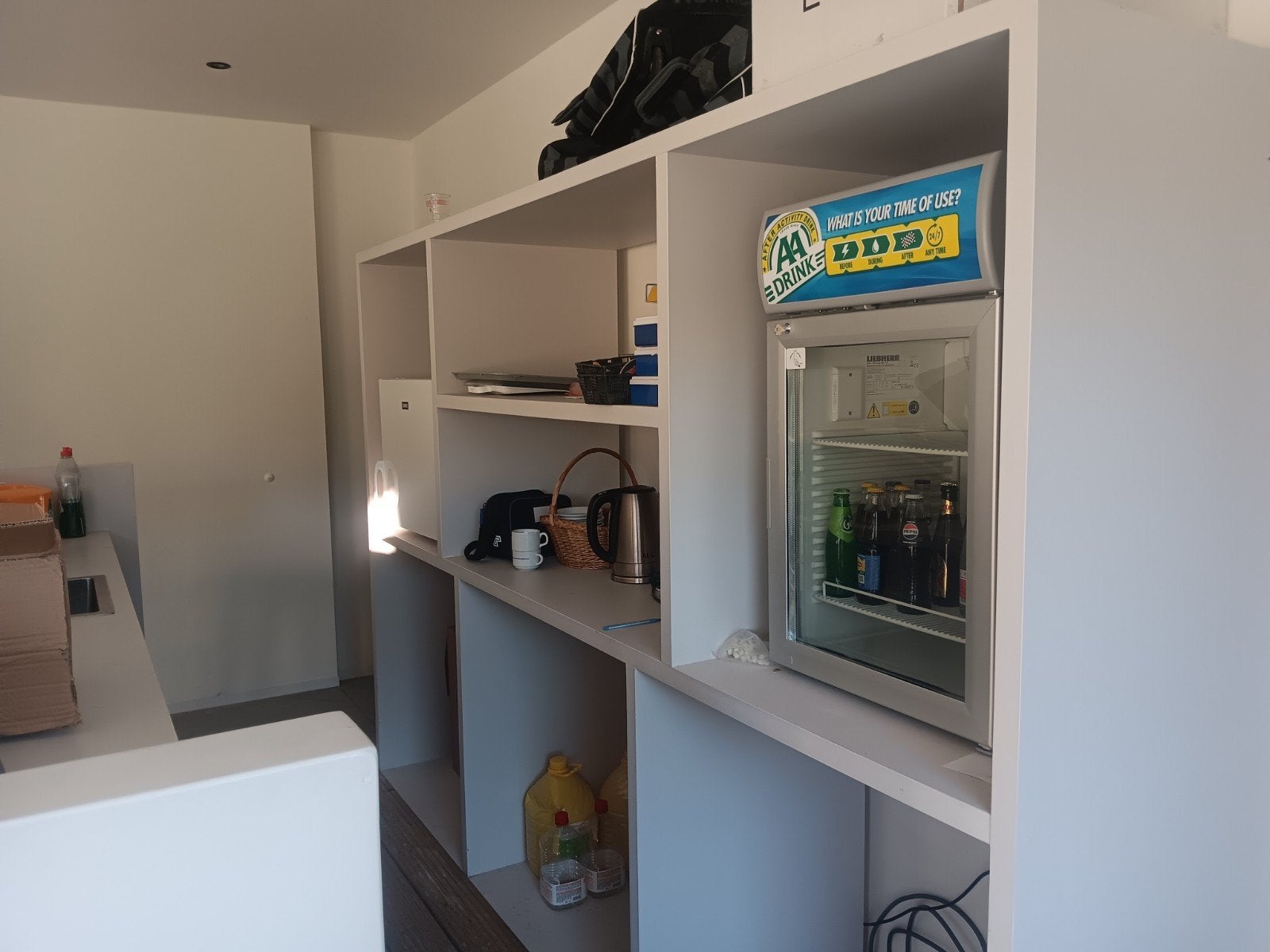 Kast en toog, Ophalen