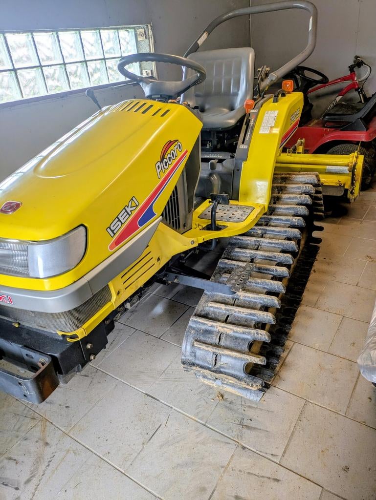 Tracteur ISEKI sur chenilles avec sa fraise, Enlèvement