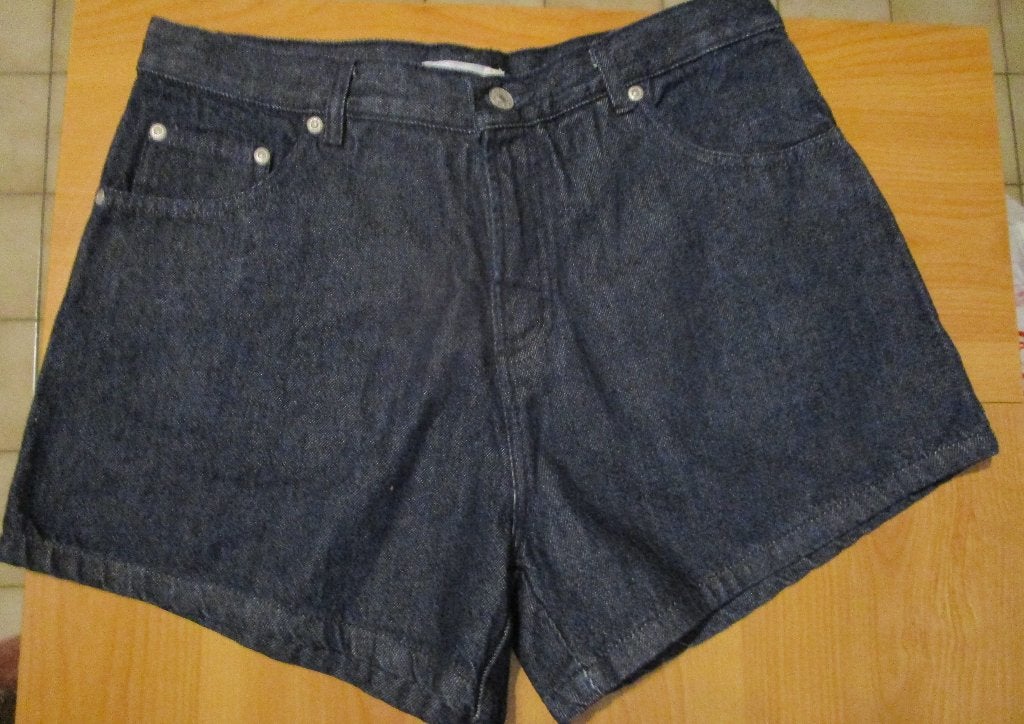 Nieuwe jeansshort voor dames (stone kleur) M 42, Ophalen, Kort, Blauw, Maat 42/44 (L)