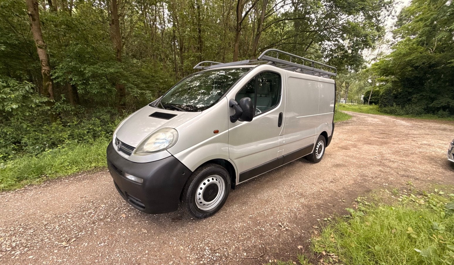 Opel Vivaro 1.9CDTI goede staat Gekeurd v verkoop, Autos, Achat, 3 places, Boîte manuelle, 5 portes