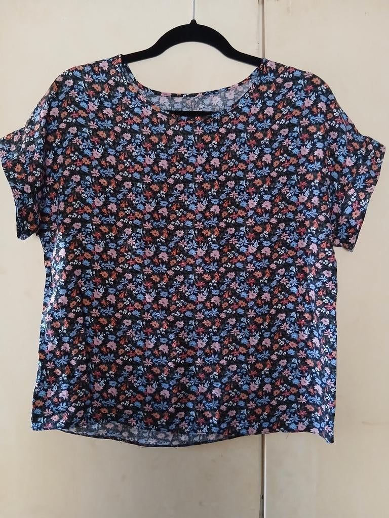 Gebloemd shirt maat S/M, Ophalen of Verzenden, Maat 36 (S)