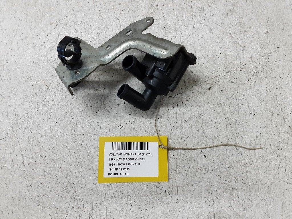 WATERPOMP Volvo V60 II (ZW) (01-2018/12-2022) (31686005), Gebruikt, Info@volvocars.com, Volvo, Volvo Car Germany GmbH