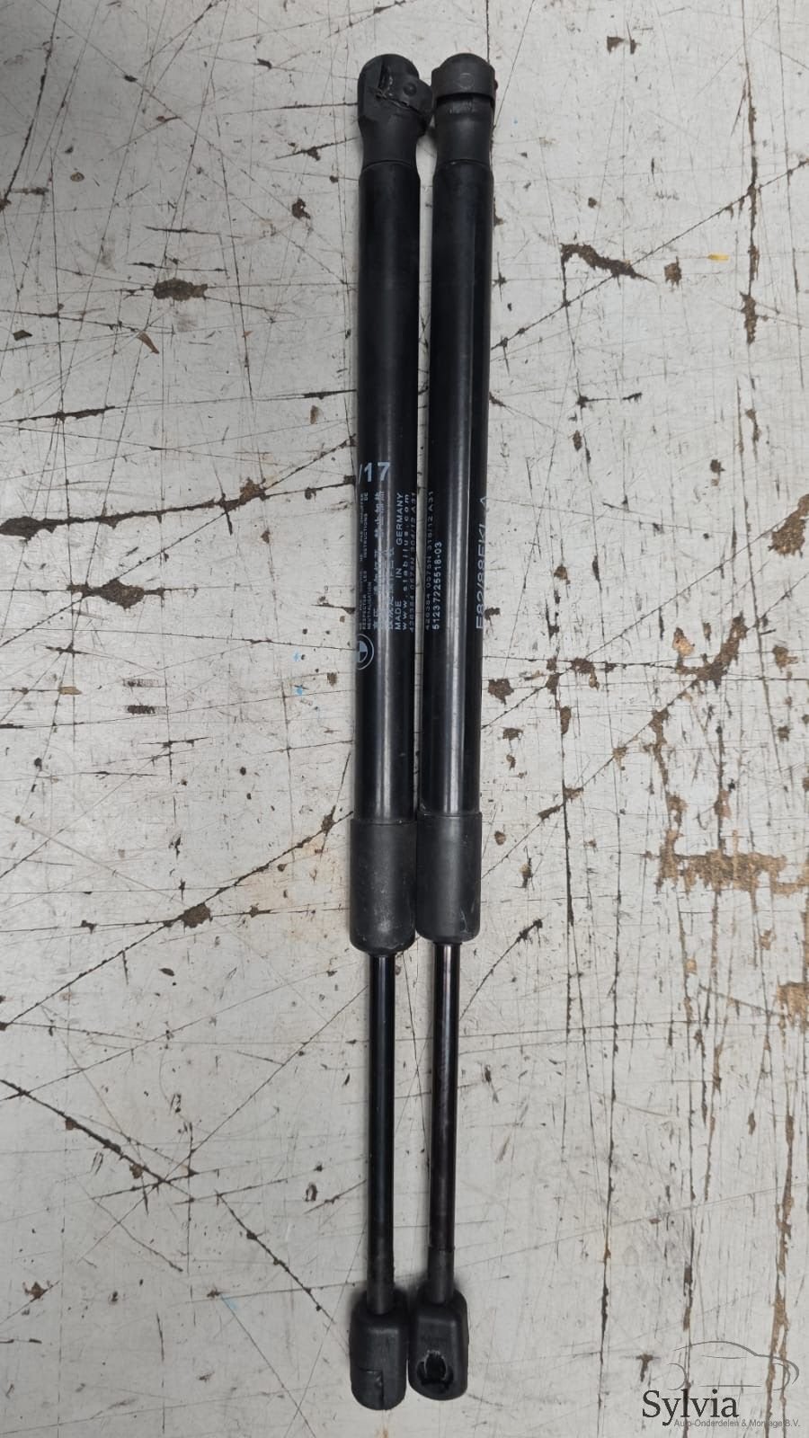 Gasdemper gasveer set voor motorkap BMW 1 serie E81 E82 E87, -, Utilisé, -, -