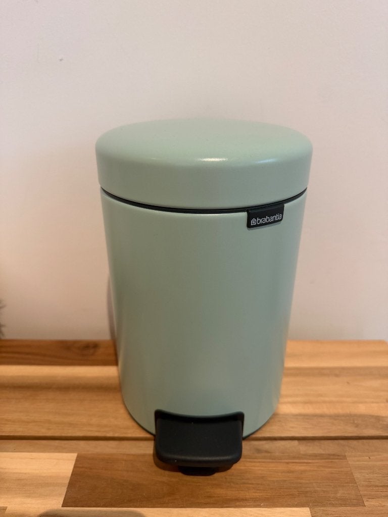 Brabantia afvalbak 3l muntgroen, Huis en Inrichting, Minder dan 10 liter, Ophalen, Zo goed als nieuw, Met pedaal