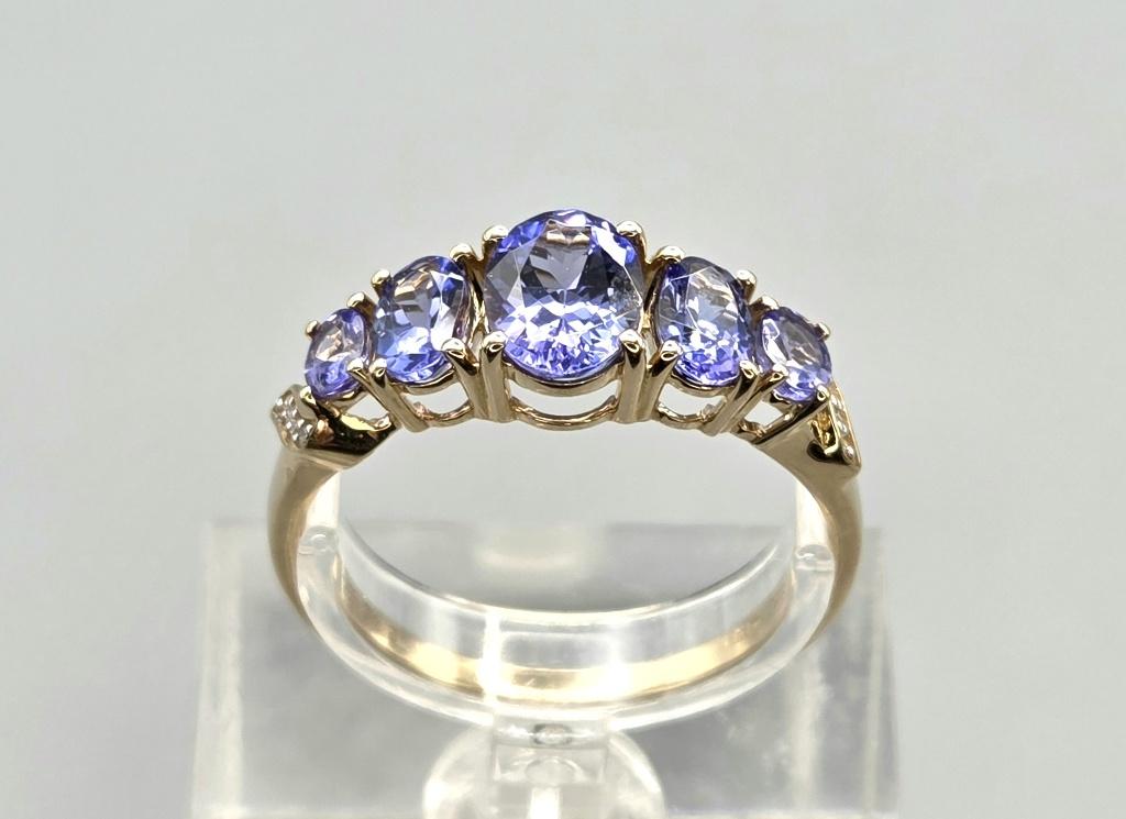 Gouden Vintage ring edelsteen tanzaniet en diamant. 2026/307, 20 of groter, Paars, Ophalen of Verzenden, Zo goed als nieuw