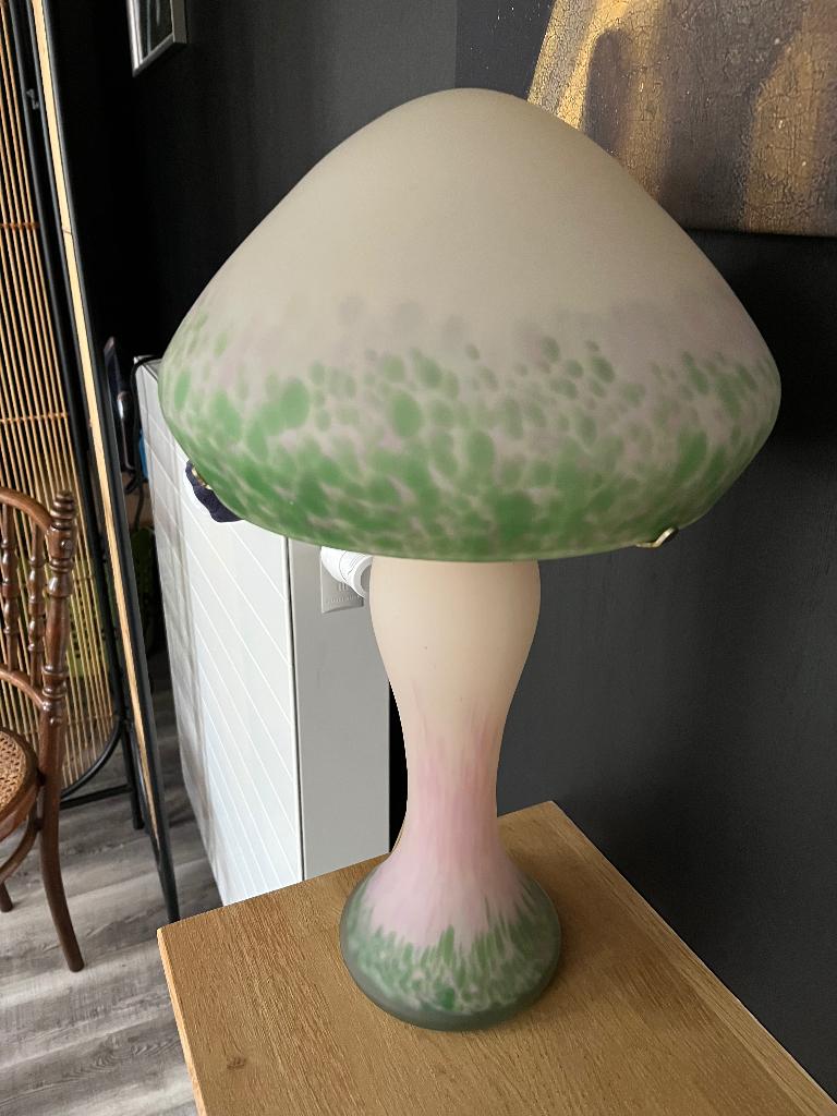 Paddenstoel lamp, Ophalen