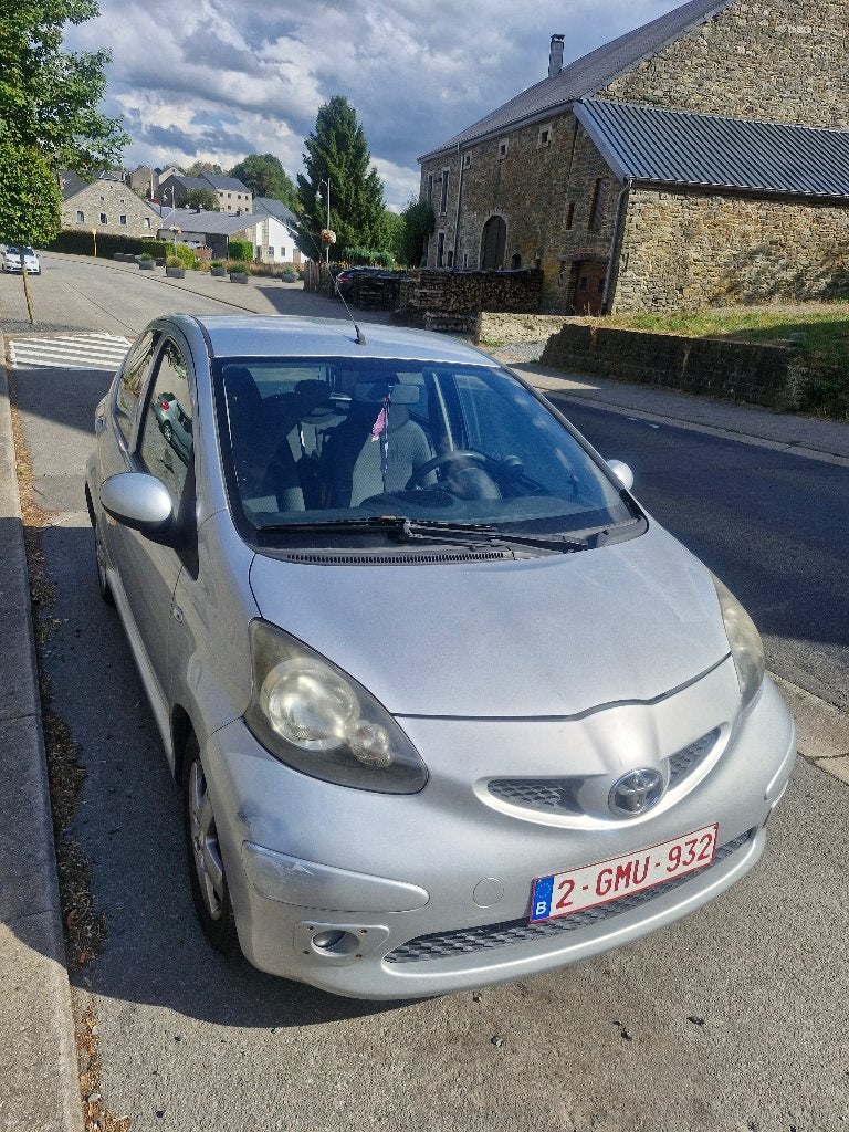 Véhicule Toyota aygo 2006 en bonne état., Auto's, Toyota, Stof, Zwart, 5 deurs, Particulier