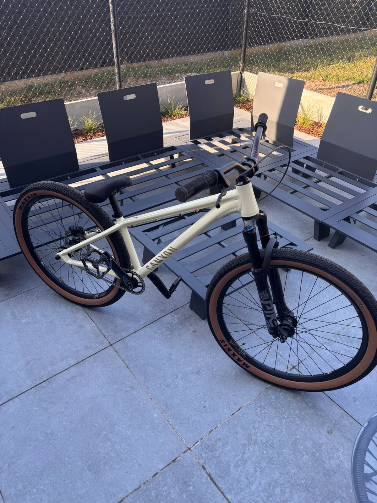 Canyon Stitched 360 size L nieuw!, Ophalen, Zo goed als nieuw